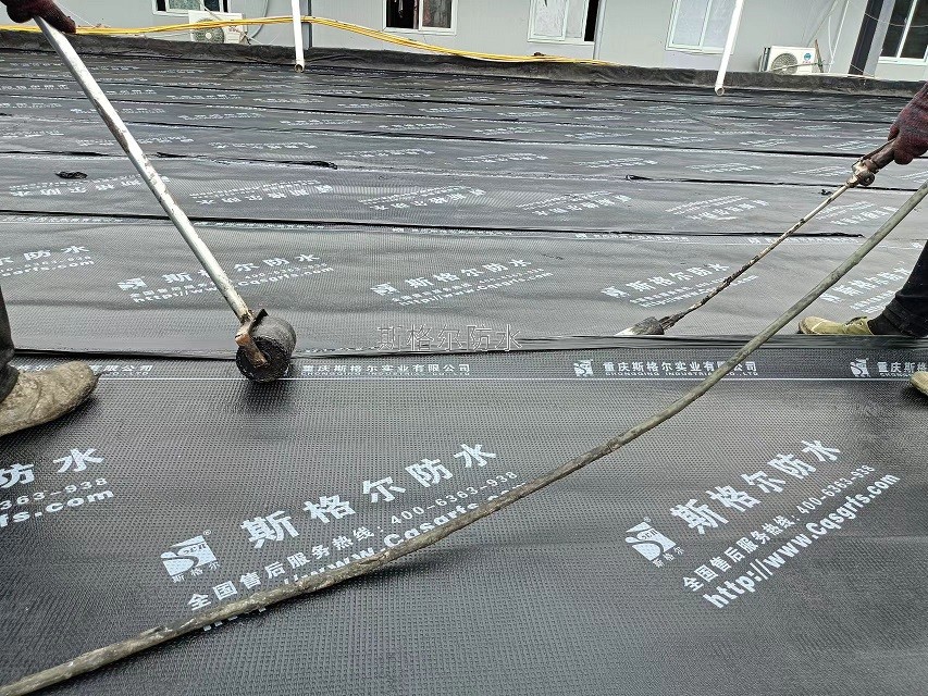防水材料廠家告訴你，卷材空鋪法適用范圍和工法優(yōu)勢